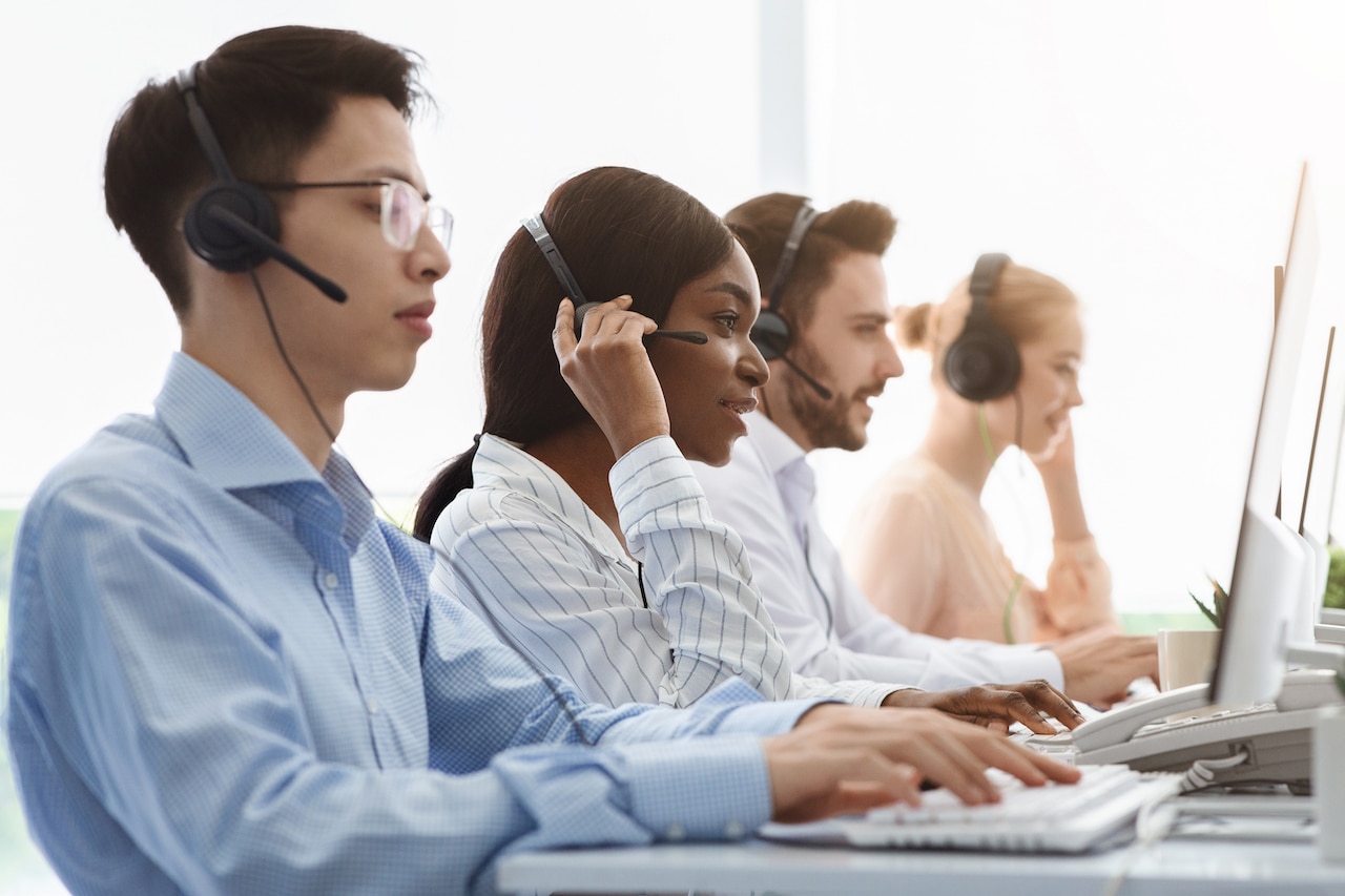 Managed helpdesk specialists on troubleshooting calls.